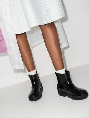 UGG Drizlita Genuine Shearling Lined Rain Boot